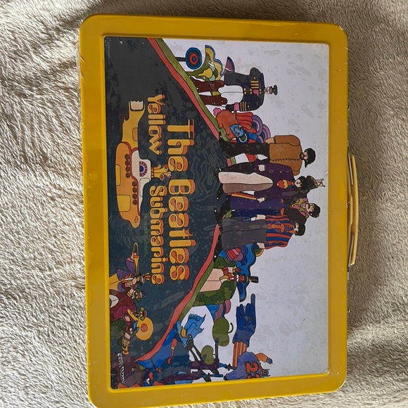 The Beatles Yellow Submarine Art Studio Sealed - Picture 1 of 2